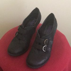 Clark woman’s shoes